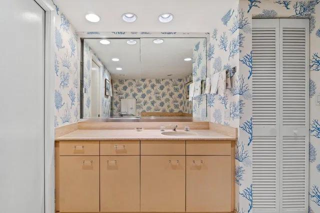 The Plaza of The Palm Beaches Unit 8g photo 20