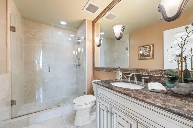The Montecito Unit Lp13 photo 14
