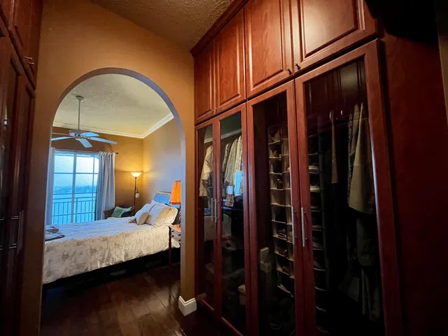 The Montecito Unit Lp13 photo 18