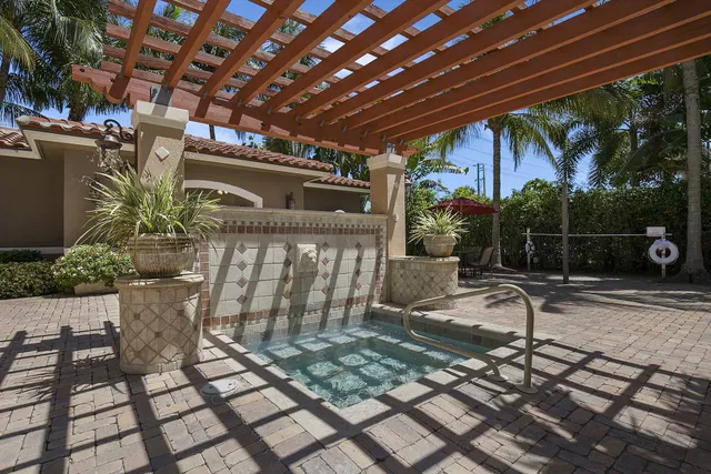 The Montecito Unit Lp13 photo 24