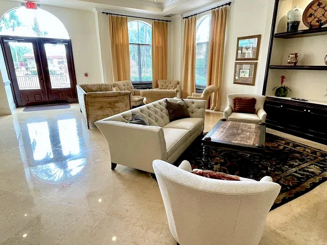 The Montecito Unit Lp13 photo 30