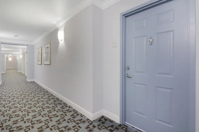 The Strand Unit 1022 photo 5
