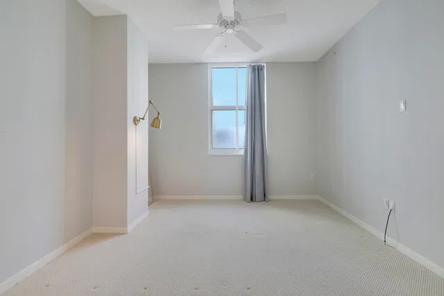 The Strand Unit 1022 photo 22