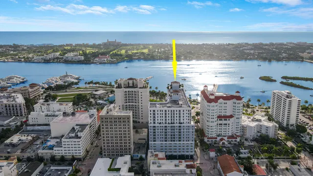 The Strand Unit 1022 photo 51