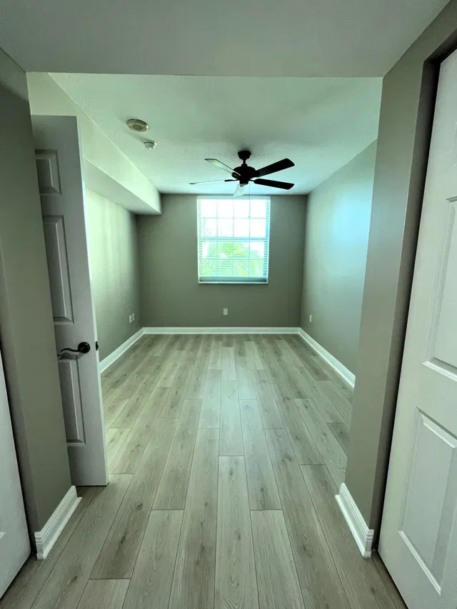 610 Clematis Unit 415 photo 14