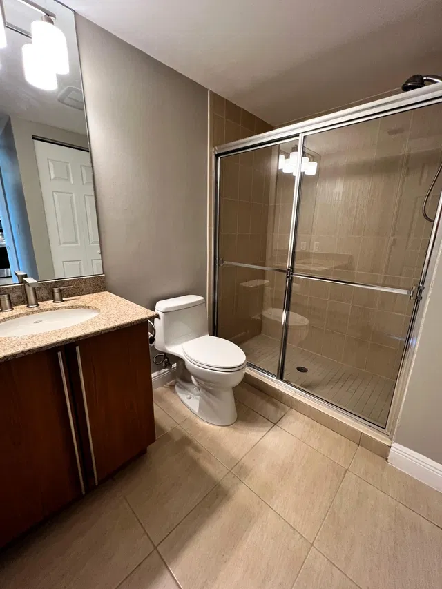 610 Clematis Unit 415 photo 16