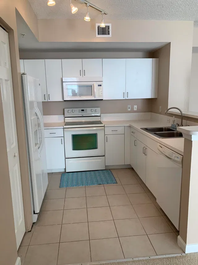 Courtyards in Cityplace Unit 307 photo 10