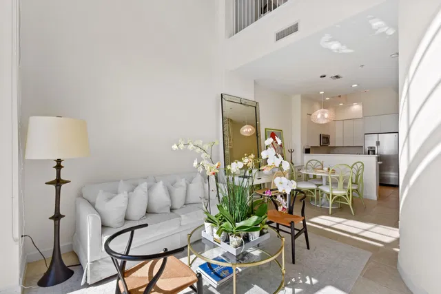 One City Plaza Unit 412 photo 5