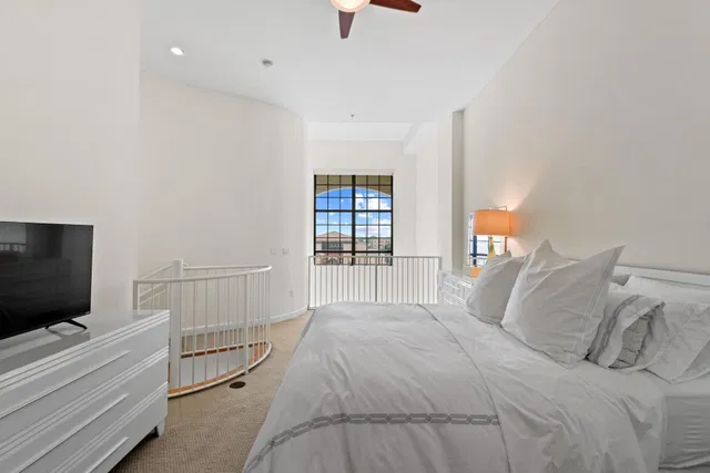 One City Plaza Unit 412 photo 16