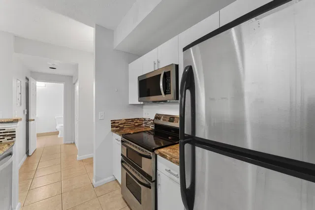 Courtyards in Cityplace Unit 302 photo 5