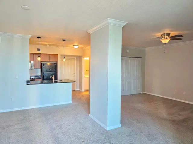 The Prado Unit 350 photo 2