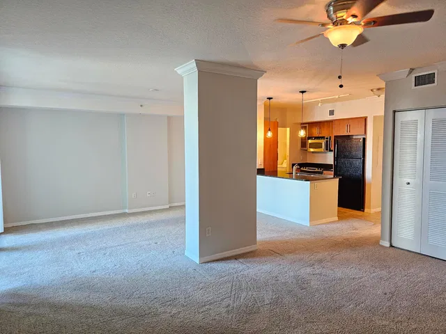 The Prado Unit 350 photo 4