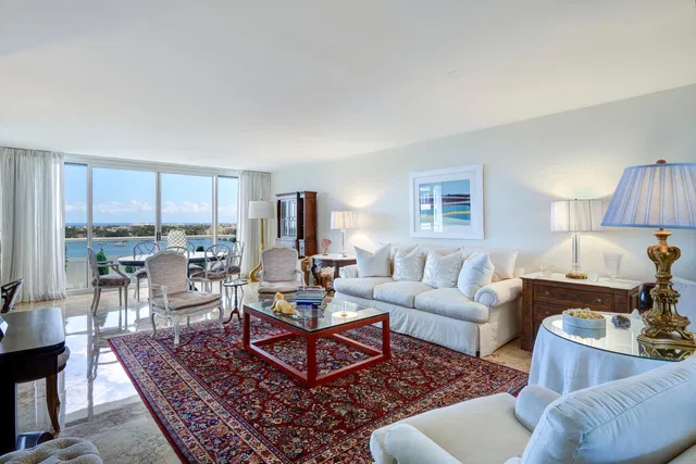 The Plaza of The Palm Beaches Unit 10c photo 2