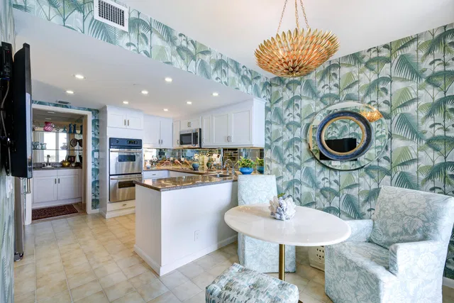 The Plaza of The Palm Beaches Unit 10c photo 6