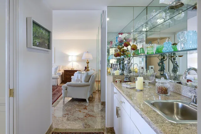 The Plaza of The Palm Beaches Unit 10c photo 9