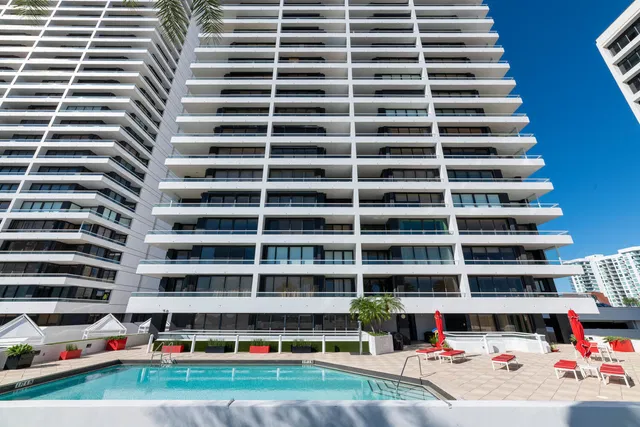 The Plaza of The Palm Beaches Unit 10c photo 32