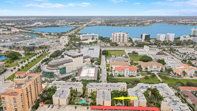 Courtyards in Cityplace Unit 512 photo 17