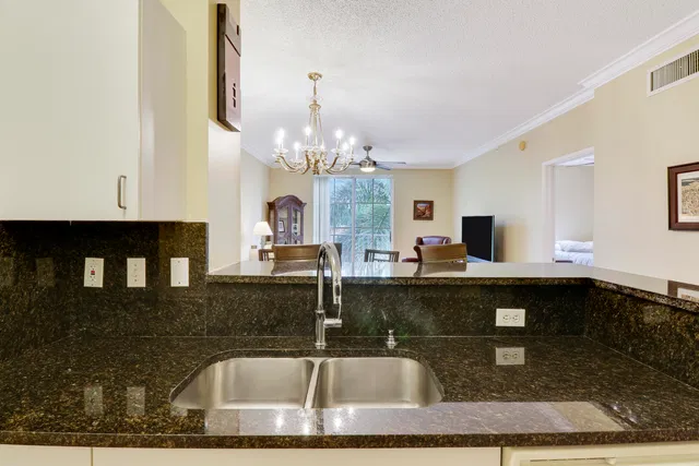 Courtyards in Cityplace Unit 512 photo 30
