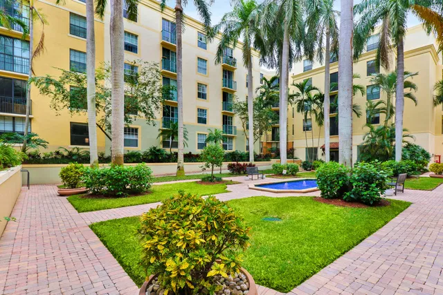 Courtyards in Cityplace Unit 512 photo 41