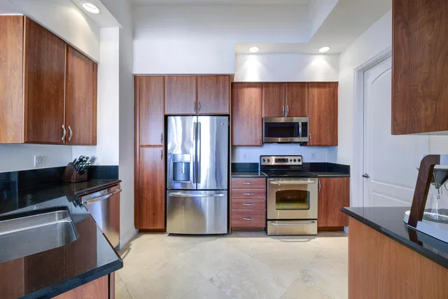 One City Plaza Unit 1606 photo 9