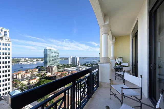 One City Plaza Unit 1606 photo 10