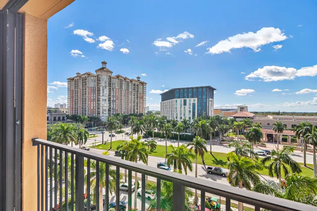 The Tower Condominium at Cityplace Unit 609 photo 5