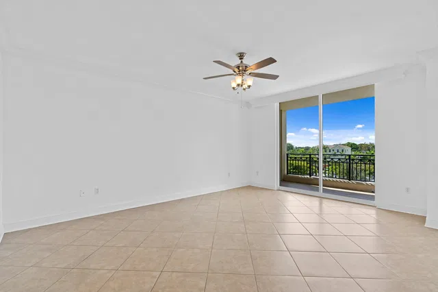 CityPlace South Tower Unit 322 photo 4