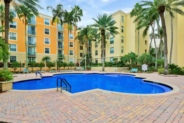 Courtyards in Cityplace Unit 405 photo 19