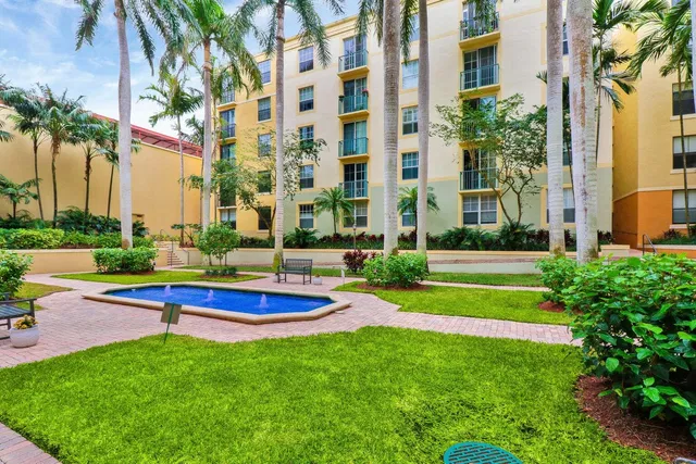 Courtyards in Cityplace Unit 405 photo 29