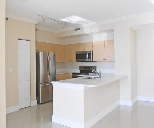 The Montecito Unit 1109 photo 2
