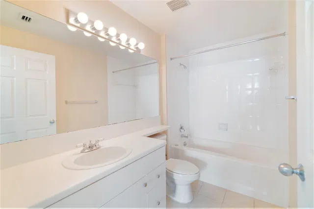 The Montecito Unit 1109 photo 6
