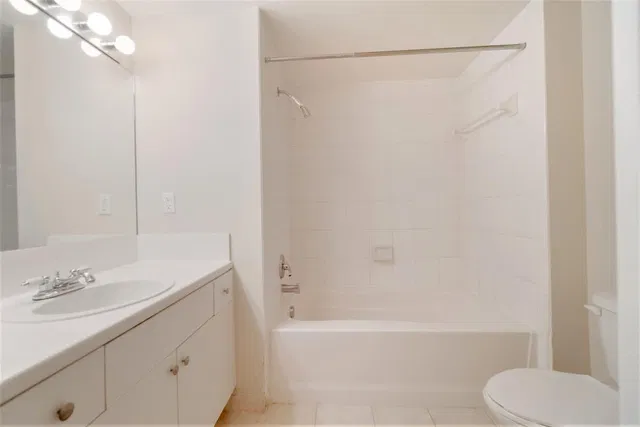 The Montecito Unit 1109 photo 8
