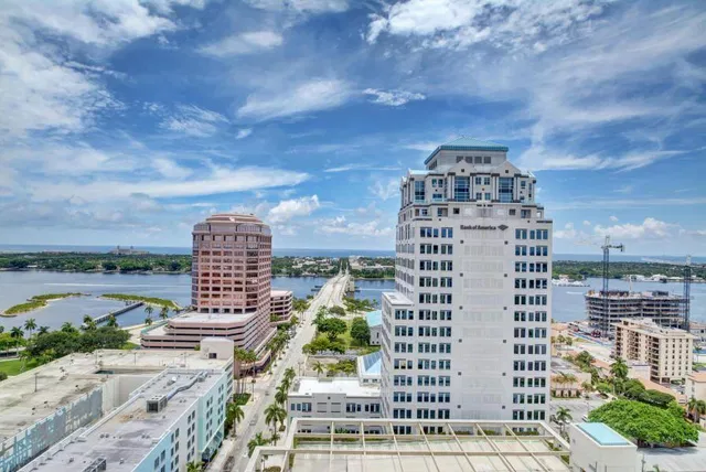 One City Plaza Unit 1602 photo 15