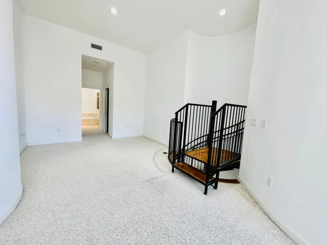 One City Plaza Unit 204 photo 26