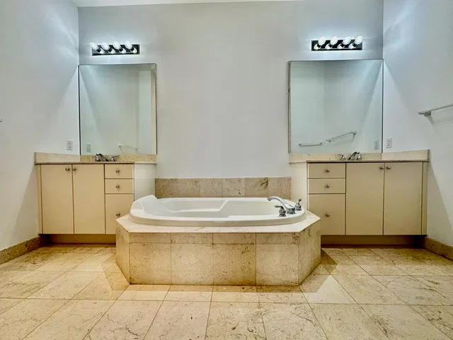 One City Plaza Unit 204 photo 27