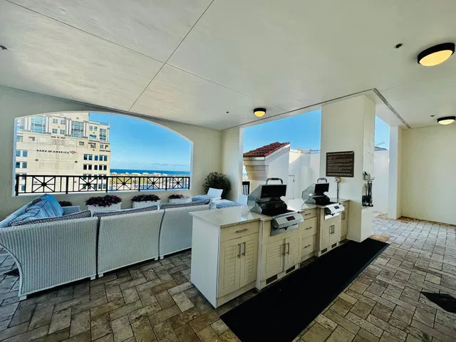One City Plaza Unit 204 photo 33