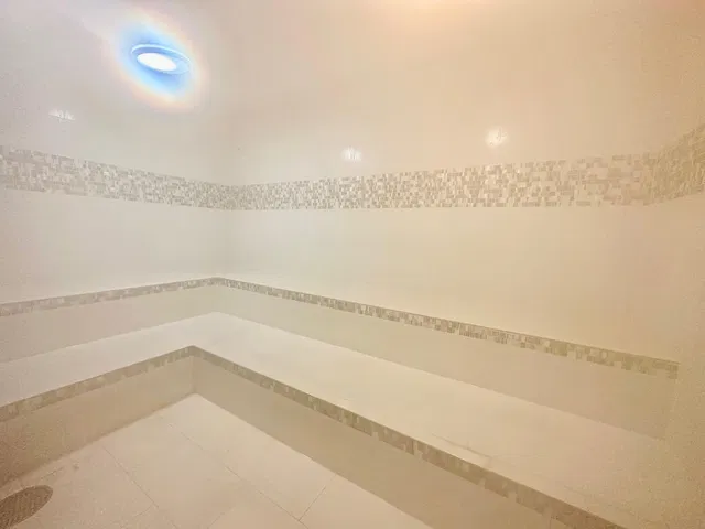 One City Plaza Unit 204 photo 38