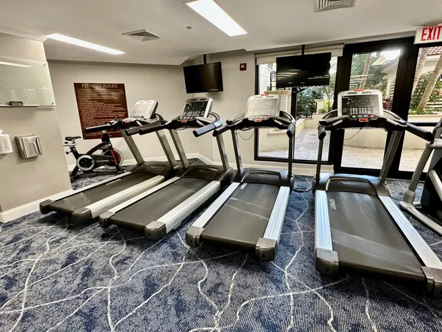 One City Plaza Unit 204 photo 41
