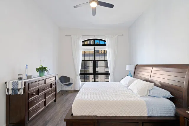 One City Plaza Unit 1621 photo 15