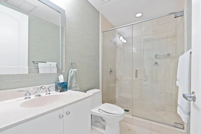 One City Plaza Unit 1621 photo 19