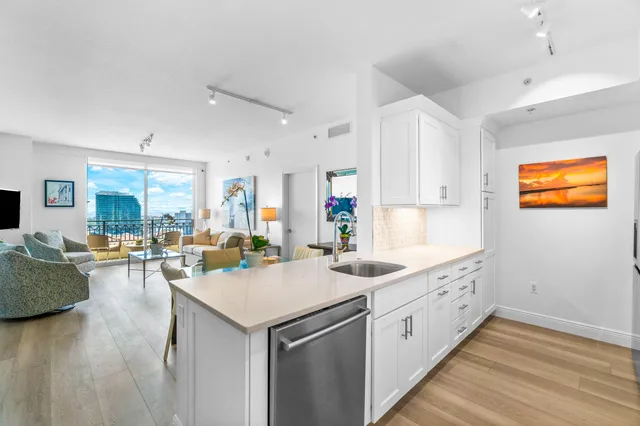 CityPlace South Tower Unit 1817, sold $830,000