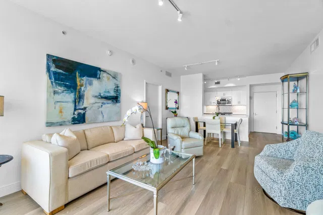 CityPlace South Tower Unit 1817 photo 7