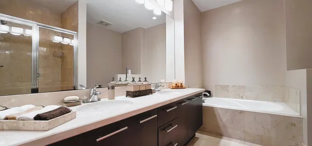 The Whitney Unit 330 photo 16