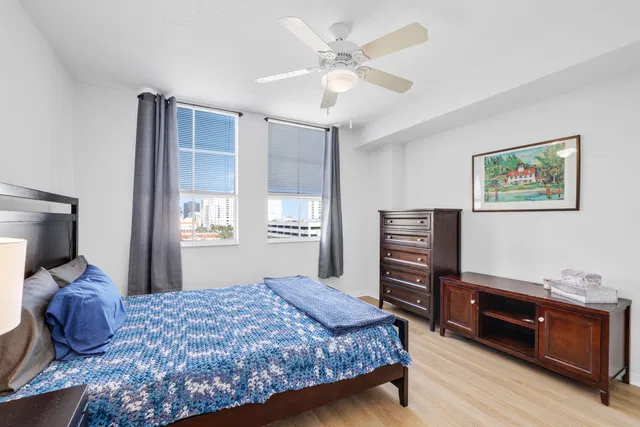The Prado Unit 654 photo 21