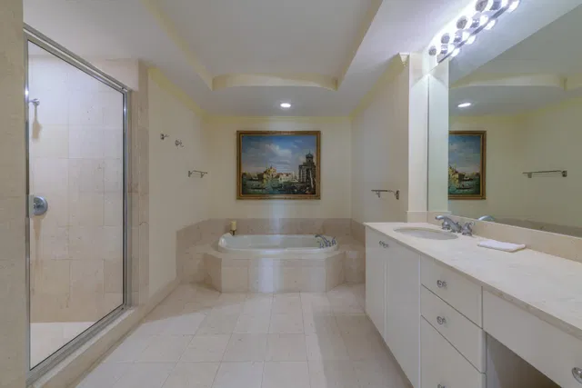 One City Plaza Unit 1027 photo 15