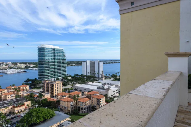 One City Plaza Unit 1027 photo 30