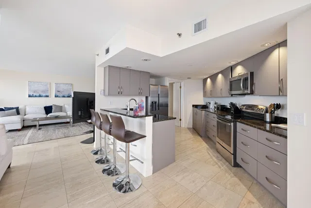 The Plaza of The Palm Beaches Unit 23a photo 11