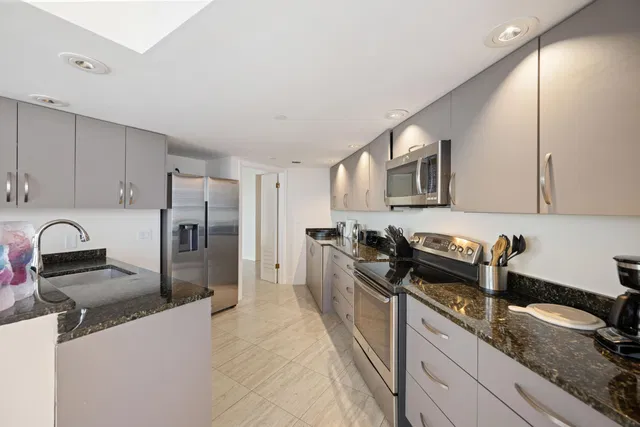 The Plaza of The Palm Beaches Unit 23a photo 13