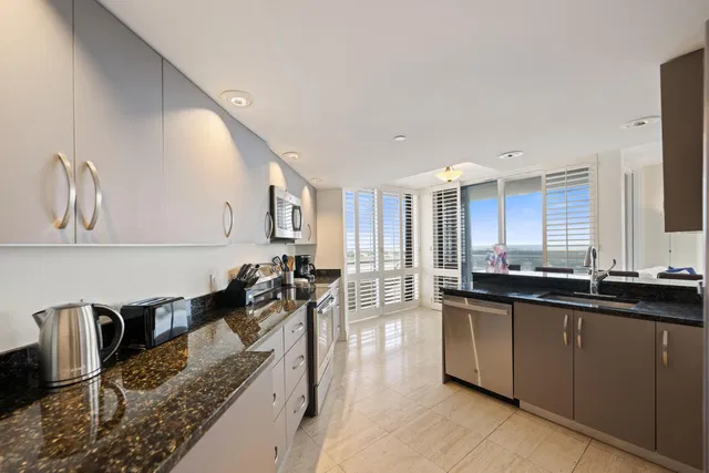 The Plaza of The Palm Beaches Unit 23a photo 15