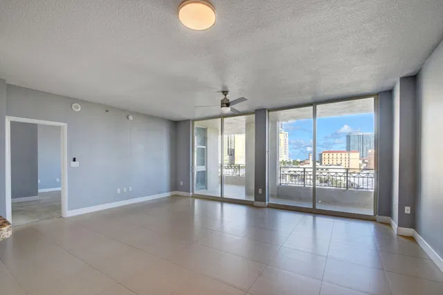 CityPlace South Tower Unit 501 photo 3
